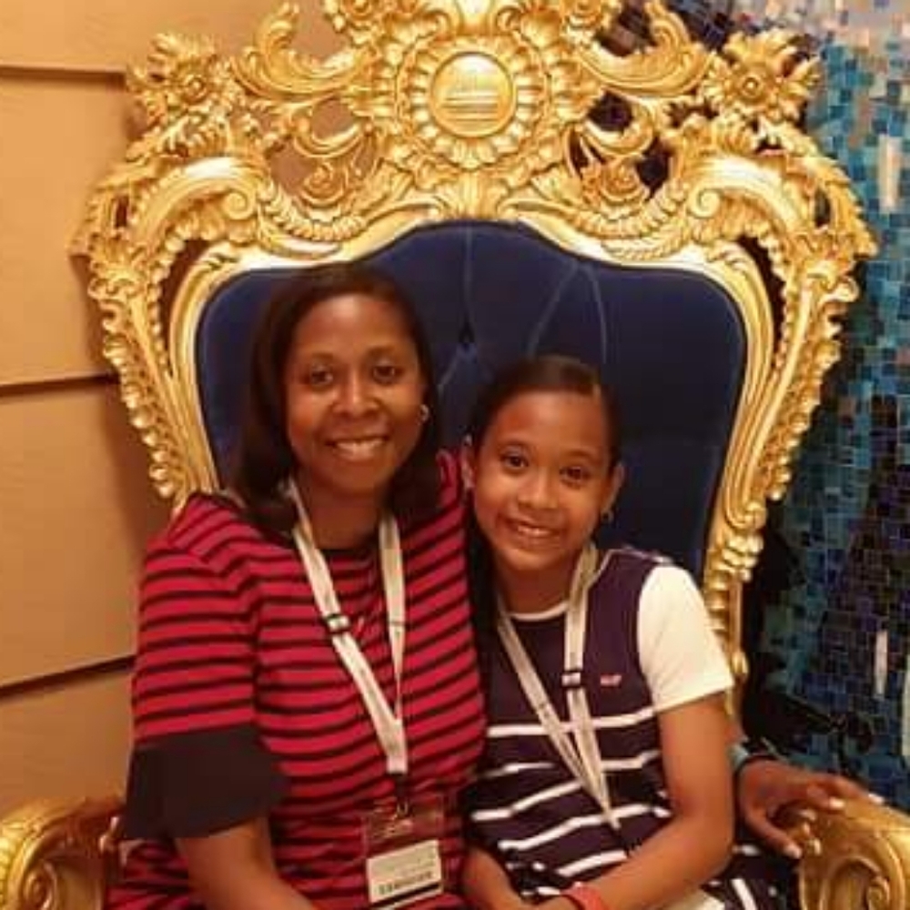 Meet your Posher, Tina